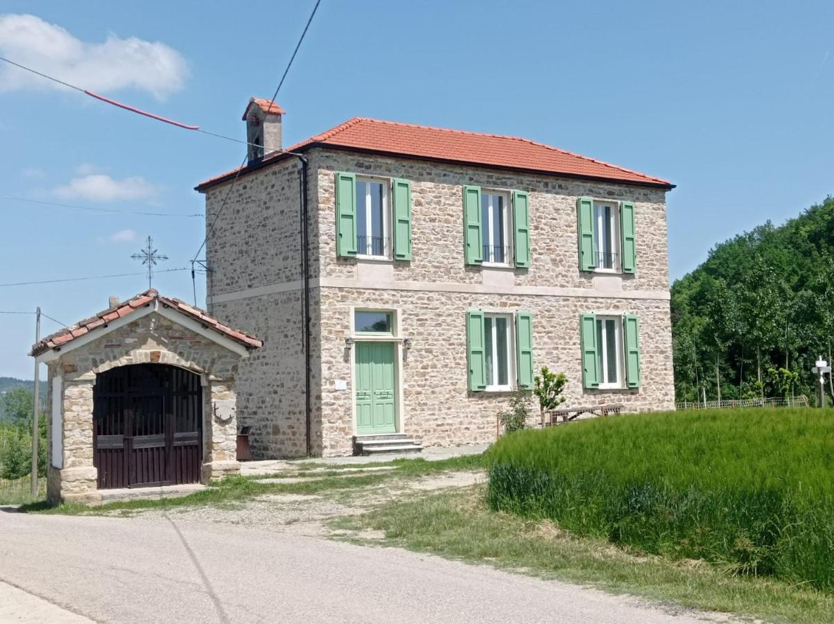 A Pousada Rifugio Escursionistico Ex-Scuola Grassi, Bubbio Exterior foto